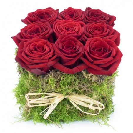 L'Agitateur Floral | image de la composition florale carré de roses rouges