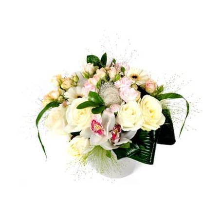 L'Agitateur Floral | image principale de la Composition de fleurs blanche Charme