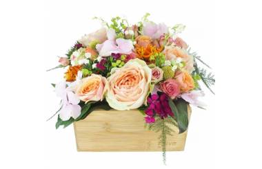 L'Agitateur Floral | vue de profil de la Composition de Muguet "Pétillant mois de Mai"