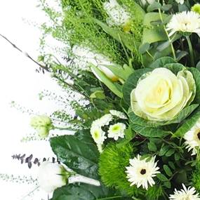 image de la Gerbe de fleurs à la main blanche "Luna" | L'Agitateur Floral