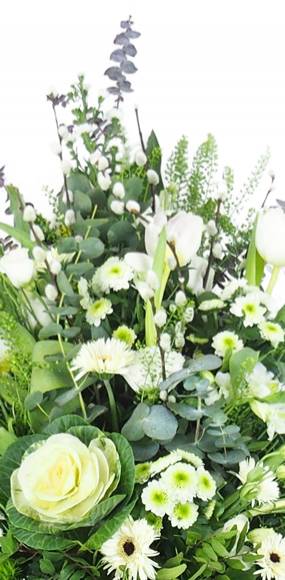 image de la Gerbe de fleurs à la main blanche "Luna" | L'Agitateur Floral