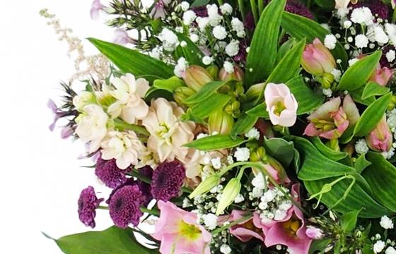 image de la Gerbe de fleurs à la main mauve "Aphrodite" | L'Agitateur Floral