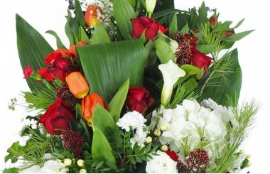 image de la Gerbe de fleurs à la main rouge et blanche "Hestia" | L'Agitateur Floral