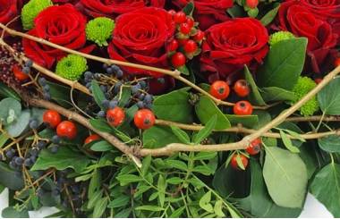 image du Coussin de roses rouges "Éros" | L'Agitateur Floral