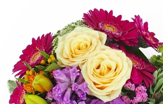 autre zoom du Cœur de fleurs fuchsia, orange & mauve "Périclès" | L'Agitateur Floral