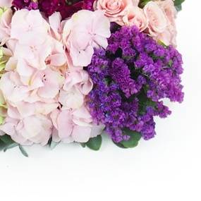 Image Coussin carré damier de fleurs piquées "Parthénon" | L'Agitateur Floral