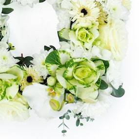 Zoom droit carré de deuil en fleurs piquées "Antistène" | L'Agitateur Floral