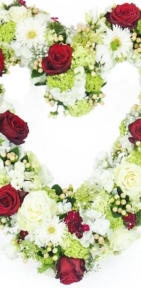 Zoom milieu du Coeur de fleurs blanches & rouges "Achille" | L'Agitateur Floral