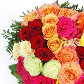 Zoom gauche Cœur de fleurs piquées de deuil "Hérodote" | L'Agitateur Floral