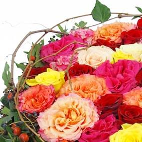 Zoom gauche du Coussin de deuil de fleurs colorées "Aristote" | L'Agitateur Floral