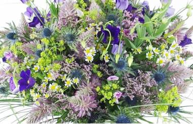 Zoom image principale : Bouquet champêtre mauve & bleu "Vigo"| L'Agitateur Floral