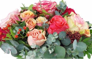 Zoom image Composition florale ronde de rose "Caracas"| L'Agitateur Floral