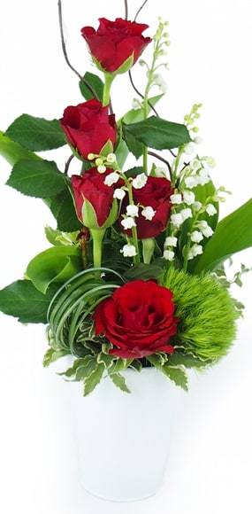 L'Agitateur Floral | Zoom milieu sur les roses de la Composition de Muguet & rose "Amour Bonheur"