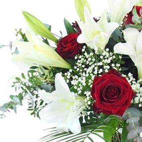 Image zoom gauche du bouquet de rose & lys "Ma Reine" | L'Agitateur Floral