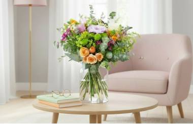 Mise en situation du Bouquet champêtre & coloré "Messine" | L'Agitateur Floral