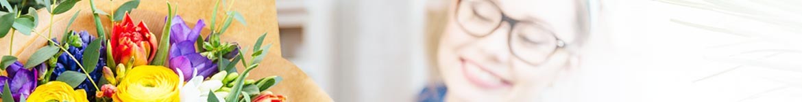 Bouquets de fleurs surprises réalisés & livrés par fleuristes en 4h